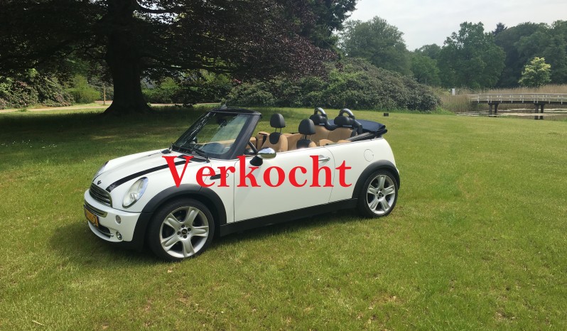 *Verkocht* MINI Cooper Cabrio uit 2004 met 146100 km