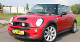 *Verkocht* MINI Cooper S uit 2003 163 PK 147.xxx km, APK 03-2019