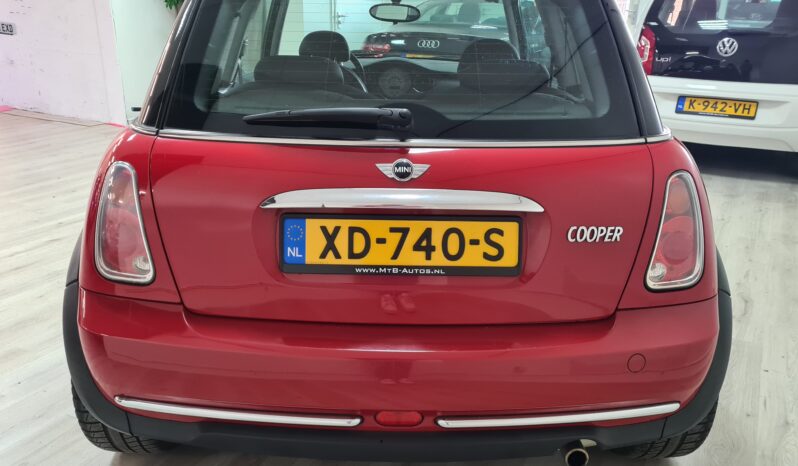 *verkocht* Mini Cooper | 2005 | 157.xxx km | 12-2021 APK | Carkit | full