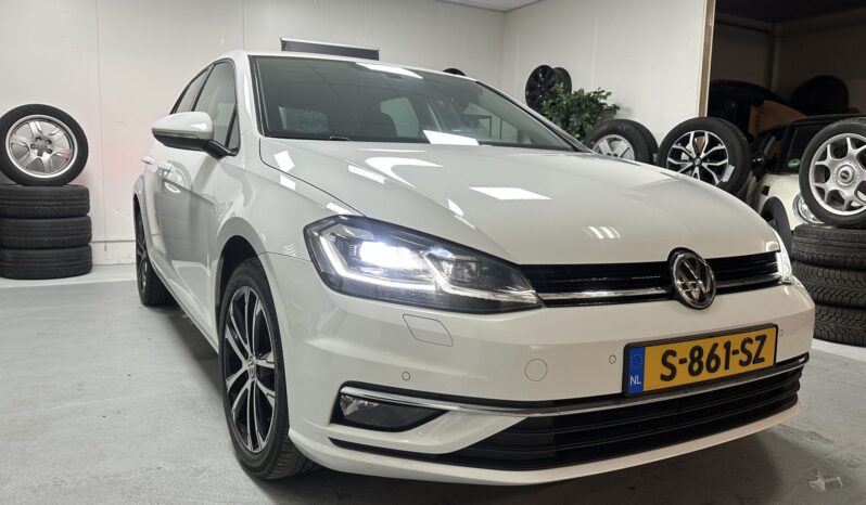 Volkswagen Golf 1.5 TSI Highline Buss R | Automaat | 2019 | 158 dkm | full