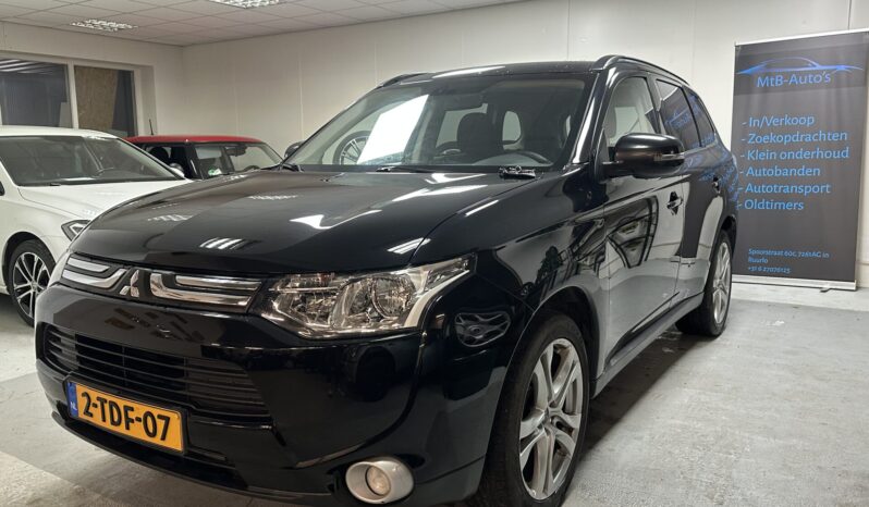 Mitsubishi Outlander 2.0 intense | 2014 | Automaat | NAP | APK nieuw | Trekhaak |