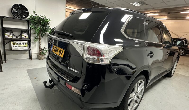 Mitsubishi Outlander 2.0 intense | 2014 | Automaat | NAP | APK nieuw | Trekhaak | full