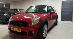 Mini 1.6 Cooper JCW uitvoering!